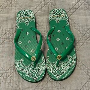 Tory Burch Green Paisley Women's Thin Flip Flops